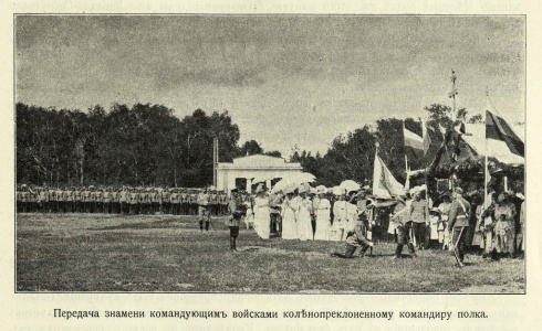 Парад 193 Свияжского полка в Вятке4.jpg